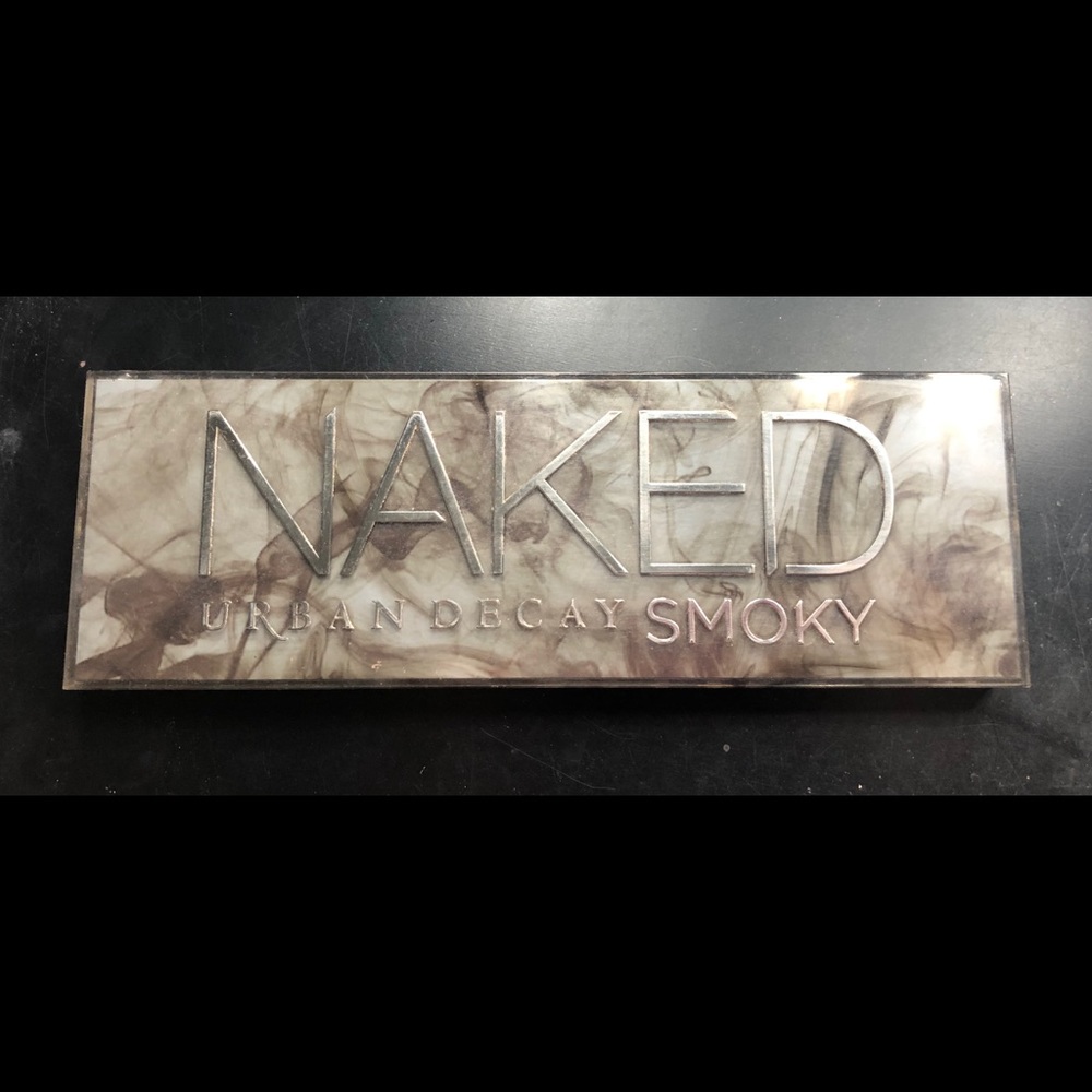 Urban Decay Naked Smoky palette